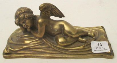 null Sculpture en bronze représentant un angelot endormi L: 15 cm