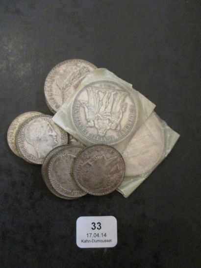 null Lot de pièces en argent: une pièce de 50 FF Hercules, deux pièces de 20 FF Turin,...