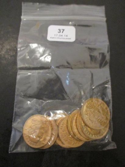 null Dix pièces de 20 F Suisse en or jaune