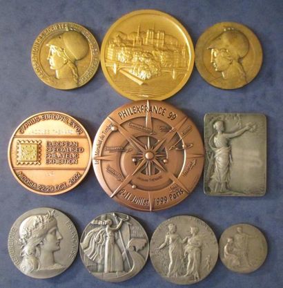 null Lot de médailles en argent: une médaille "Paris, la Sté de compta 1935", pds:...