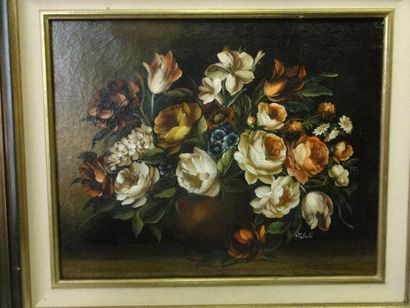 Ecole Moderne Bouques de roses Huile sur toile, Signée en bas à gauche Valenti H:...