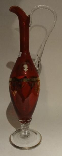 null Vase en cristal teinté rouge, Murano