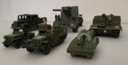 null Lot de véhicules militaires DTA - DSTA - MATCHBOX.