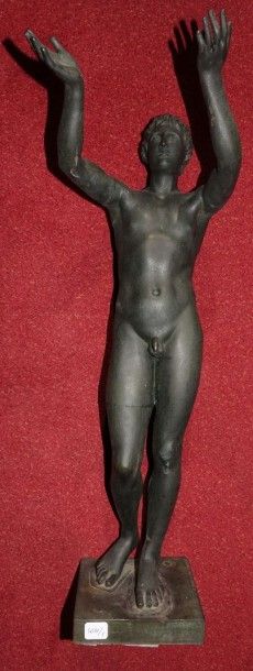 D'après l'Antique Statue en bronze à patine noire Ephèbe les bras levés F. BARBEDIENNE...