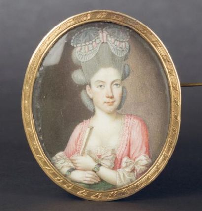 École Allemande du XVIIIe siècle Portrait de jeune élégante à l'éventail Miniature...