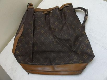 null Mannette: Sac Louis Vuitton (accidents dont un à la toile)