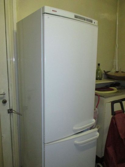 null Réfrigérateur-congélateur BOSCH(*)