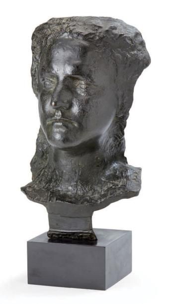 Emile-Antoine BOURDELLE (1861-1929) Pallas, Masque, 1889 Epreuve en bronze à patine...
