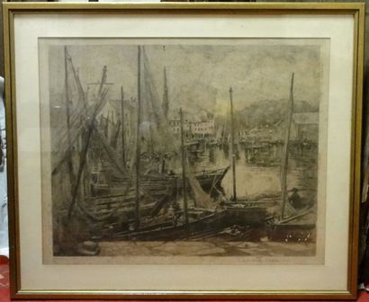 Edouard LEON VOILIERS AU PORT. 1934 41 x 52 cm. Eau - forte signée en bas à droite,...