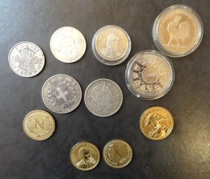 null Lot de 7 pièces en argent France et étranger Angleterre Pds: 158 gr. 4 médailles...