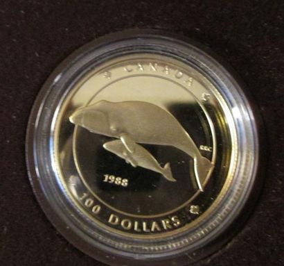 null Une Pièce de 100 $ canadien en or 1988 dans son coffret de la monnaie royale...