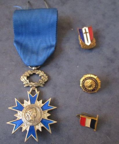 null Médaille de chevalier de l'Ordre National du Mérite