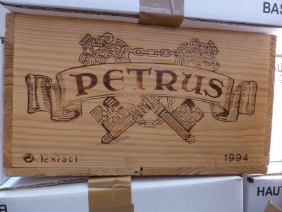 null 6 bouteilles PETRUS, Pomerol 1994 (cb de 12) 

