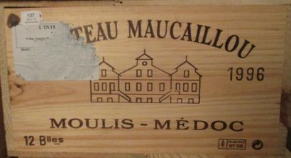 null 12	bouteilles 	CH. 	MAUCAILLOU, 	Moulis 	1996	 cb 	


