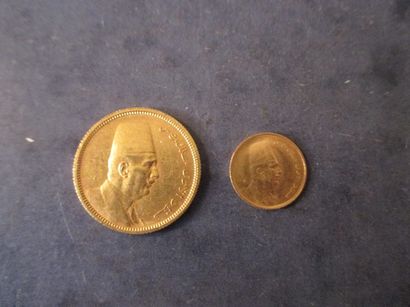 EGYPTE (*) Une pièce de 100 piastres 1922 et une pièce de 20 piastres 1923 en or