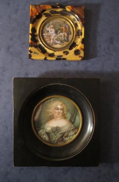 null Deux miniatures rondes dans le goût du XVIIIème s.

"Portrait d'une dame de...