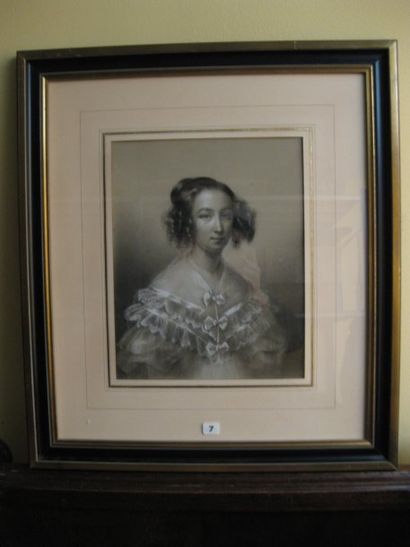 École française. Première moitié du XIXe siècle "Portrait de jeune femme en buste"...