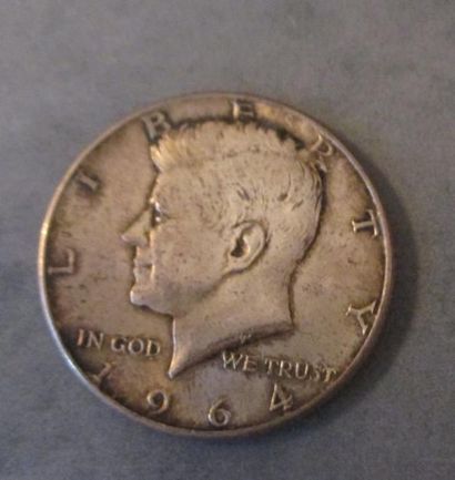 null Une pièce d'un demi dollar en argent 1964