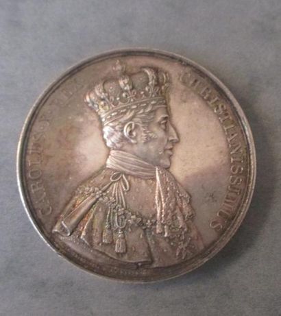 null Médaille en argent du sacre du roi Charles X en 1825, pds : 72,5 g.