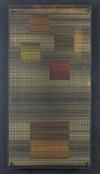 Antonio ASIS (né en 1932) Vibration couleur n° 2.
Relief, technique mixte et métal...