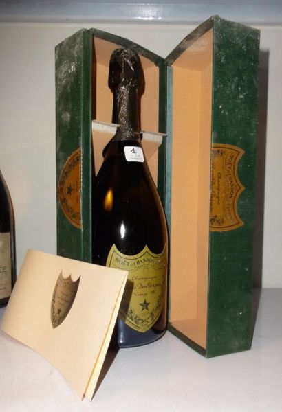 null 1 bouteille CHAMPAGNE "Dom Pérignon", Moët & Chandon 1982 (coffret ab) 

