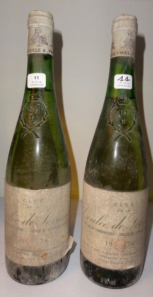 null 2 bouteilles SAVENNIERES "Coulée de Serrant", A. Joly 1976	(ets, 1 TLB) 

