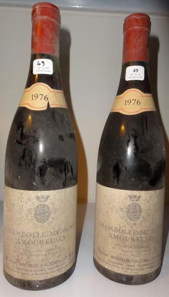 null 2 bouteilles CHAMBOLLE-MUSIGNY "Les Amoureuses", Moine-Hudelot 1976 (es) 

