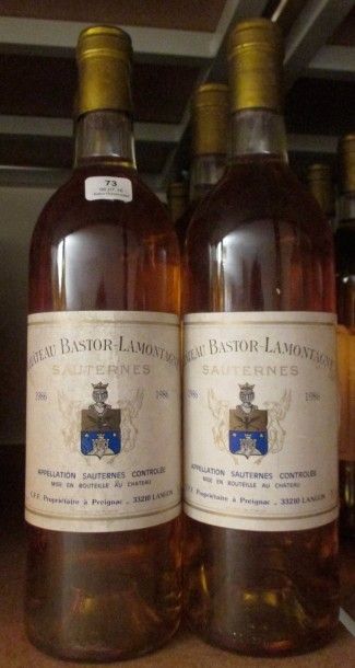 null 12 bouteilles CH. BASTOR-LAMONTAGNE, Sauternes 1986 (es) 	



