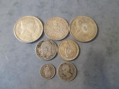 null Lot de pièces en argent : une pièce de 2 FF Suisse 1941, une pièce 1/2 F Suisse...