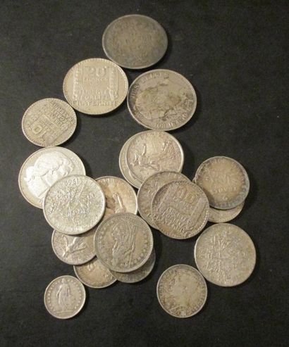 null Lot de pièces en argent : 1 pièces de 20 FF Turin, 3 pièces de 10 FF Turin,...