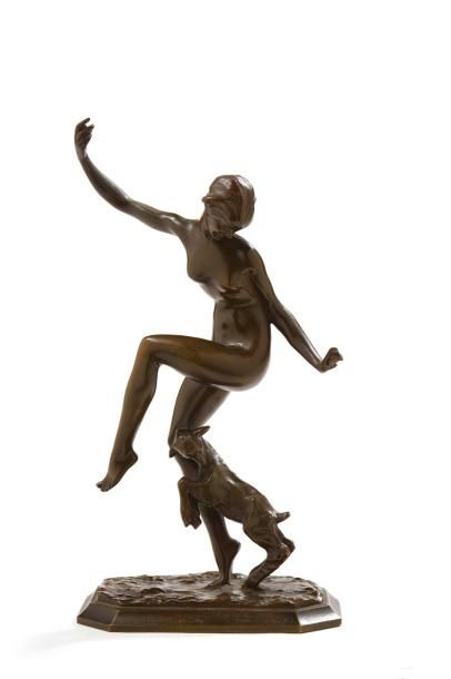 null Jean-Baptiste GAUVENET (1885-1967) d'après

Danseuse aux cabris

Sculpture en...