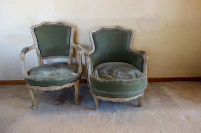 null Bergère et fauteuil cabriolet en bois laqué crème style Louis XV

Bergère :...