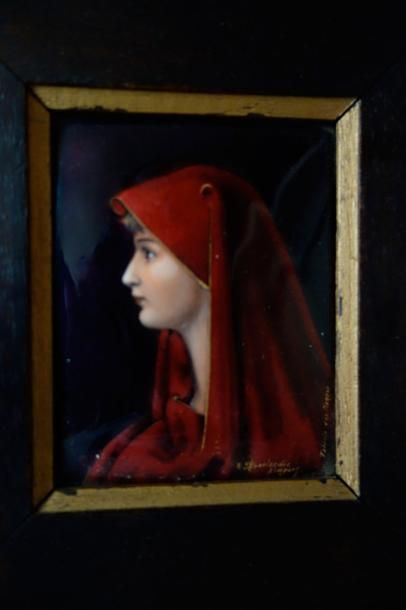 null Robert SARLANDIE Limoges

Portrait de femme de profil

Cuivre émaillé signé

7,5...