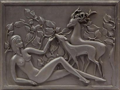 null FABRE MAUBOURGUET (fonderie)

	« Jeune femme, cerf et antilope ». Plaque de...