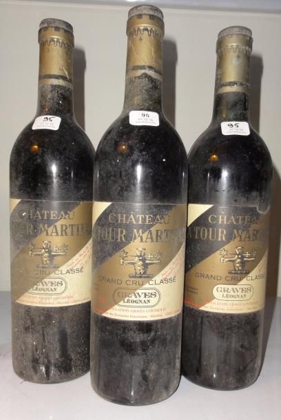 null 10 bouteilles CH. LA TOUR MARTILLAC, Pessac-Léognan [8 de 1982, 1 de 1984 &...
