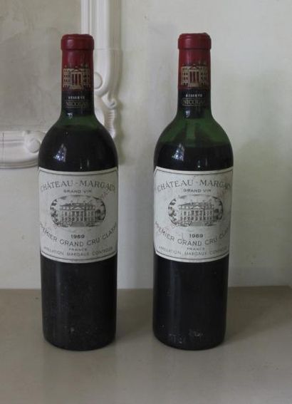 null 2 bouteilles Château Margaux 1969 