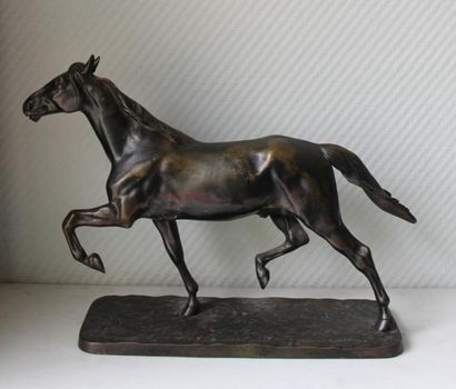 null Isidore BONHEUR (1827-1901) d'après

Cheval au trot

Epreuve en bronze à patine...