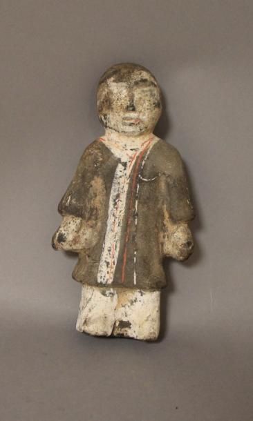 null Mingqi représentant un personnage masculin en pied en terre cuite gris foncé,...