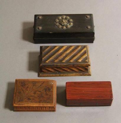 null Trois boites à timbres en bois