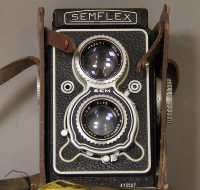 null SEM

Appareil photo SEMFLEX Standard 3,5B (type 10), objectif à la visée : 1:2.8...