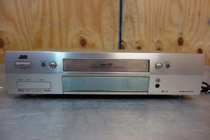 null SONY

enregistreur de vidéos cassettes Hi8, modèle EV-S9000E B, dans sa boîte...