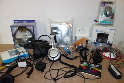 null Lot de casques audio SONY, COMIX et souris d'ordinateurs