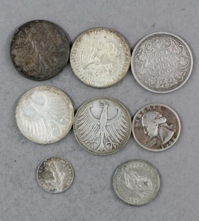 null Lot de pièces en argent : 

-2 half dollar US 1937, 1964

-1 quarter dollar...
