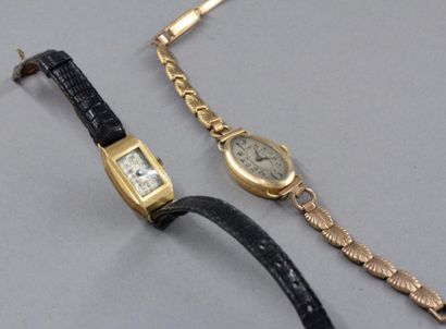 null Lot en or jaune 18k :

-montre de dame style années 30, bracelet cuir, pds brut...