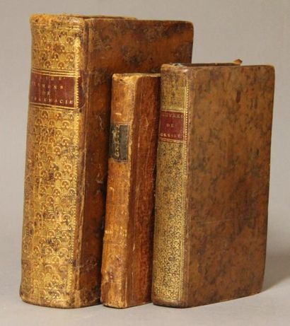 null Eléments de pharmacie 1762 1 volume Oreste de Voltaire 1750 1 volume Oeuvres...