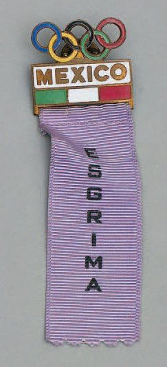 1968 Mexico Insigne (Pin's) de la Fédération Mexicaine d'Escrime (avec ruban couleur...