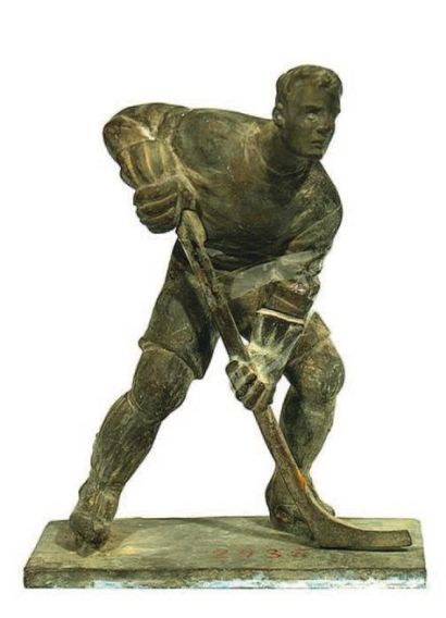 Franz IFFLAND (1862-1935) Le Hockeyeur Sculpture. Epreuve en bronze. Haut : 22,5...