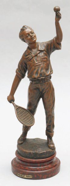 Georges OMERTH (actif entre 1895 et 1925) Joueur de tennis Sculpture. Epreuve en...