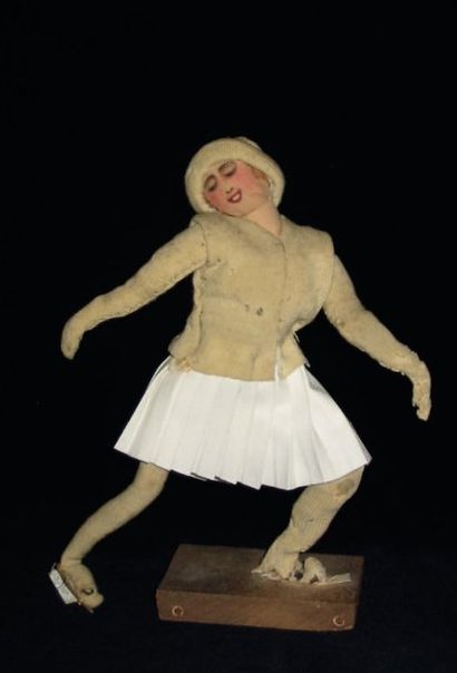Rita de MAUGNY, vers 1925 Sonia HEINIE PATINANT Exceptionnelle figurine en fil de...