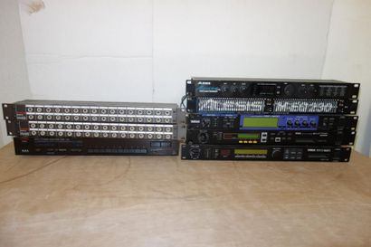 null Lot :

- TASCAM Deux patch bay PB-32H

- ALESIS Microverb 4

- ALESIS Dual 1/3...